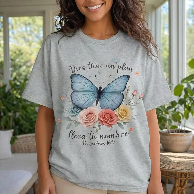 Dios Tiene Un Plan butterfly shirt sport grey